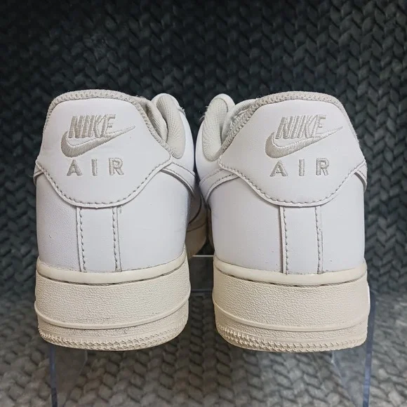 Nike Air Force 1 '07 Low Triple White Men's Athletic Shoes Sneakers Sz 9.5 - Picture 3 of 16